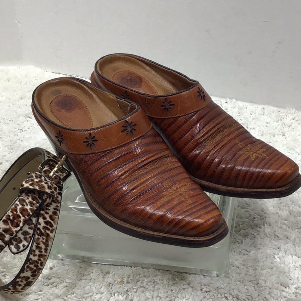 Ariat cognac lizard star mule booties